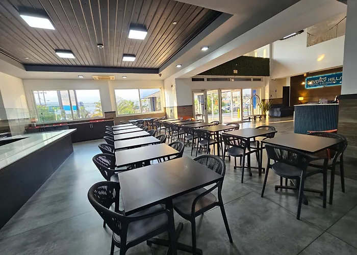 Beverly Hills: Hotel And Business Nuevo Cuscatlan
